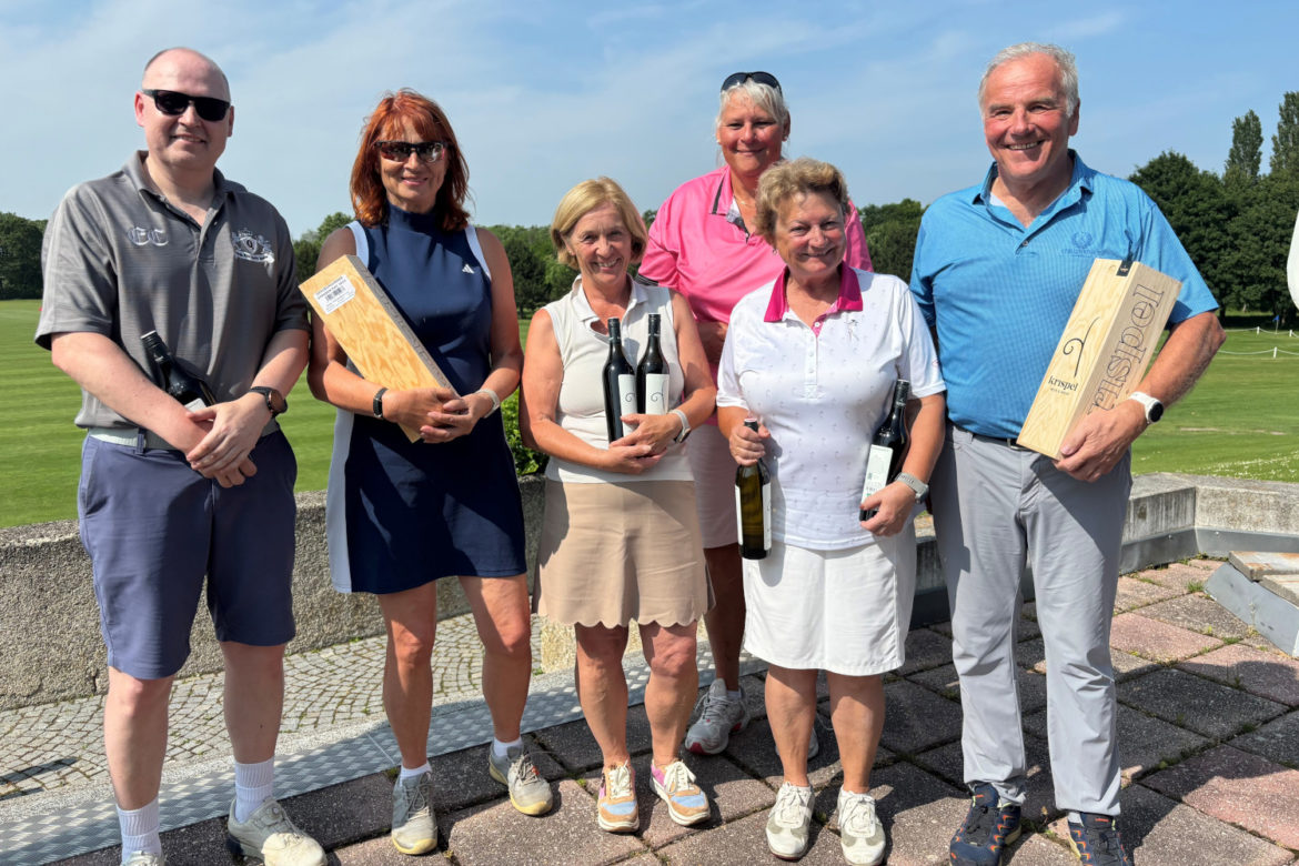 ebreichsdof25_golftour50plus start